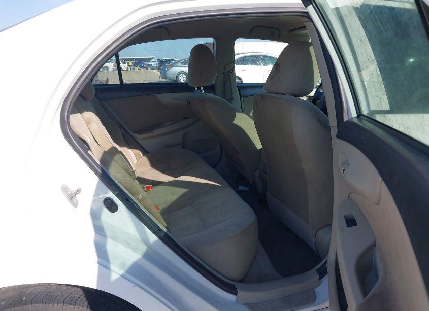 Photo 8 of 2013 Toyota Corolla L (VIN 5YFBU4EE1DP115338)