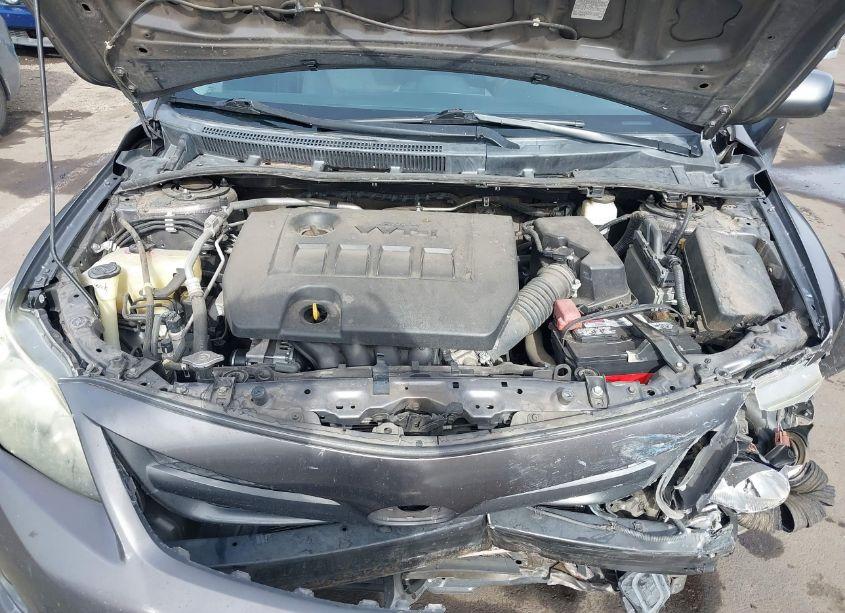 Photo 10 of 2013 Toyota Corolla S (VIN 5YFBU4EE1DP140370)