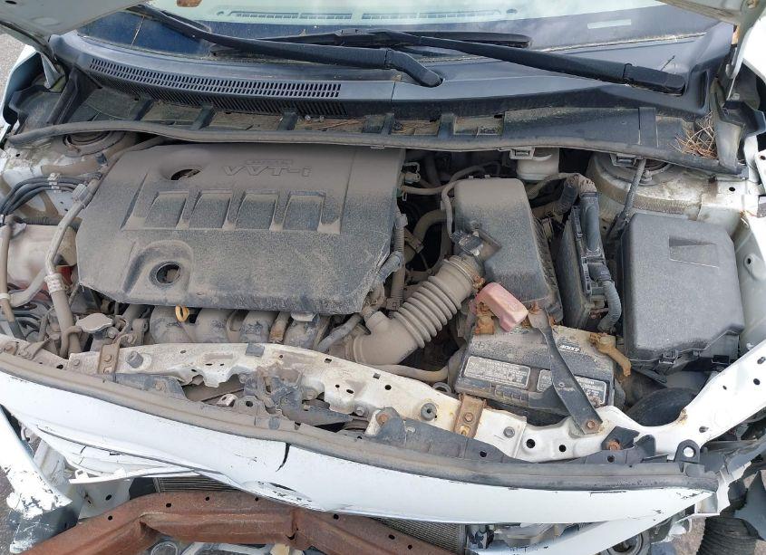 Photo 10 of 2013 Toyota Corolla LE (VIN 5YFBU4EE1DP172803)