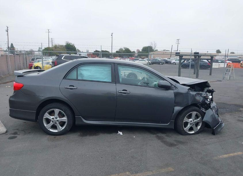 Photo 12 of 2013 Toyota Corolla S (VIN 5YFBU4EE1DP175720)