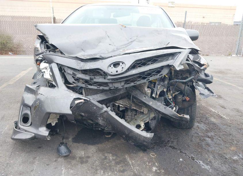 Photo 6 of 2013 Toyota Corolla S (VIN 5YFBU4EE1DP175720)