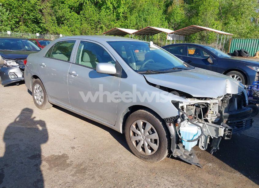 2013 Toyota Corolla L (VIN 5YFBU4EE1DP183946) main photo