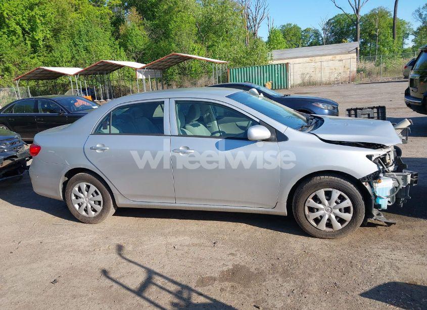 Photo 13 of 2013 Toyota Corolla L (VIN 5YFBU4EE1DP183946)