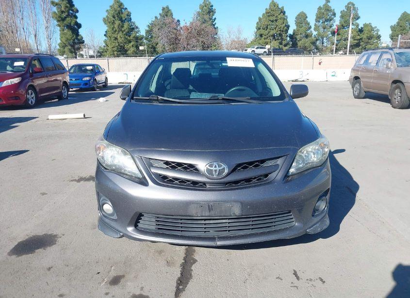 Photo 13 of 2013 Toyota Corolla S (VIN 5YFBU4EE1DP190802)