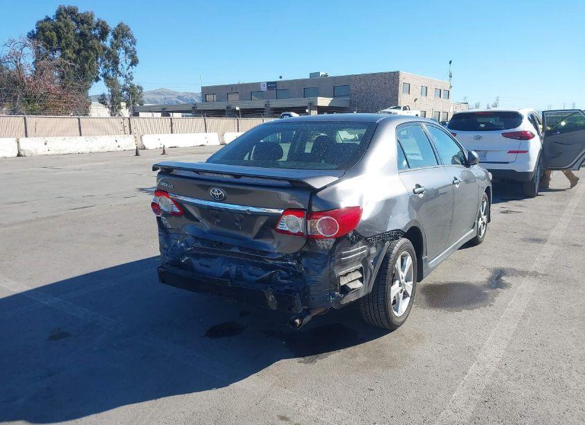 Photo 4 of 2013 Toyota Corolla S (VIN 5YFBU4EE1DP190802)