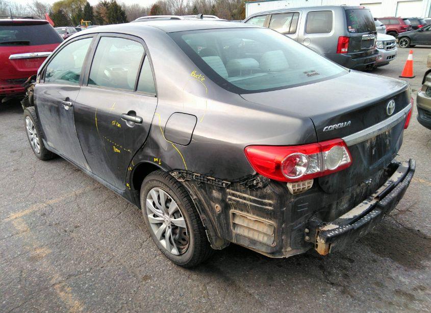 Photo 3 of 2013 Toyota Corolla LE (VIN 5YFBU4EE1DP199502)