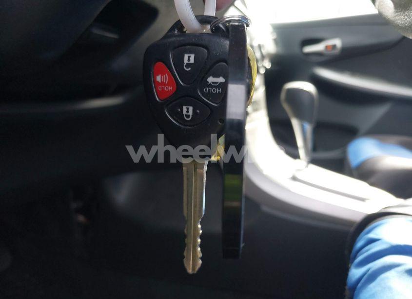 Photo 11 of 2013 Toyota Corolla LE (VIN 5YFBU4EE1DP210157)