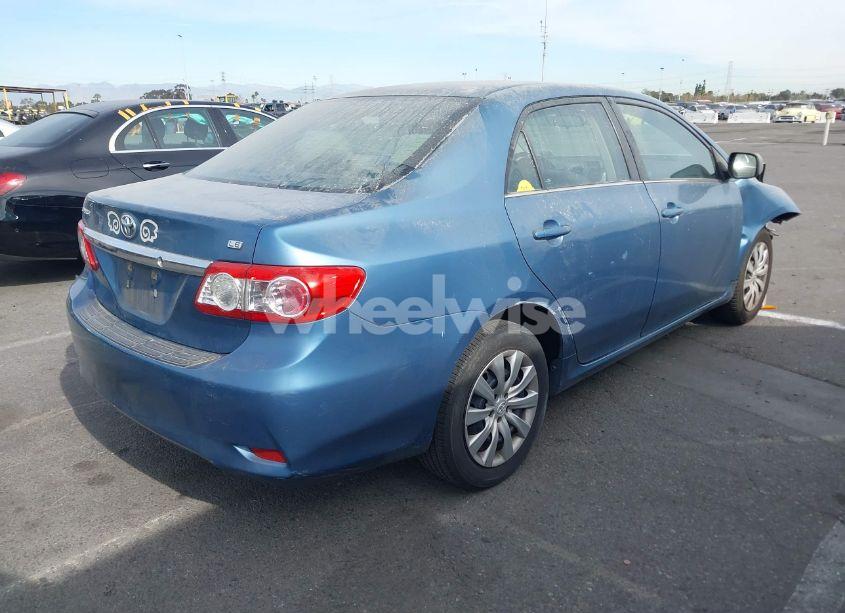 Photo 4 of 2013 Toyota Corolla LE (VIN 5YFBU4EE1DP210157)