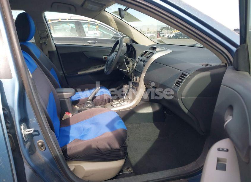 Photo 5 of 2013 Toyota Corolla LE (VIN 5YFBU4EE1DP210157)