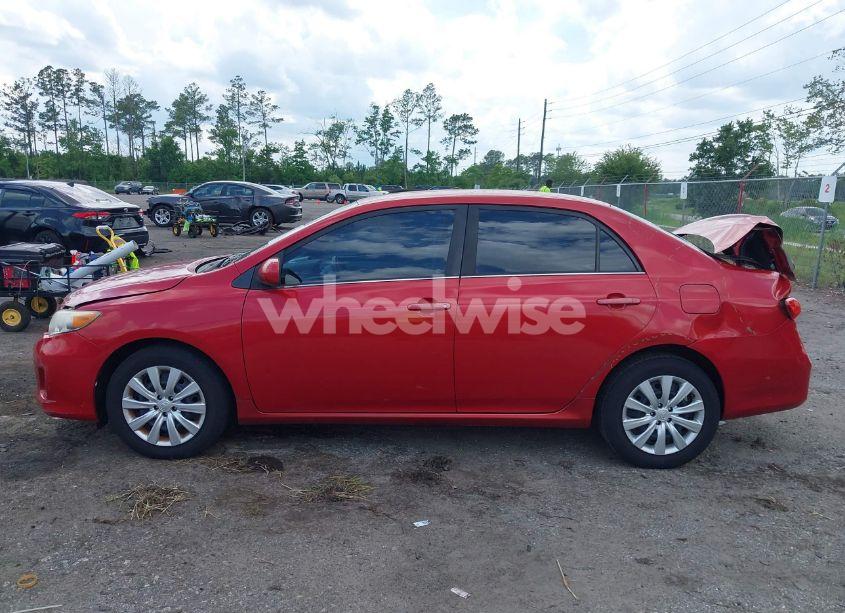 Photo 14 of 2013 Toyota Corolla LE (VIN 5YFBU4EE1DP223068)