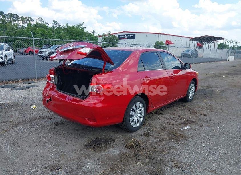 Photo 4 of 2013 Toyota Corolla LE (VIN 5YFBU4EE1DP223068)