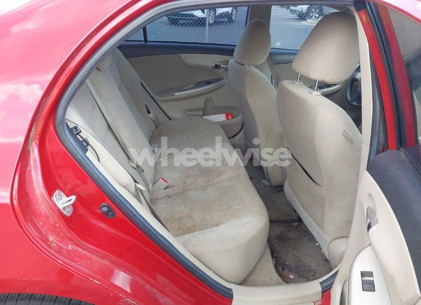 Photo 8 of 2013 Toyota Corolla LE (VIN 5YFBU4EE1DP223068)