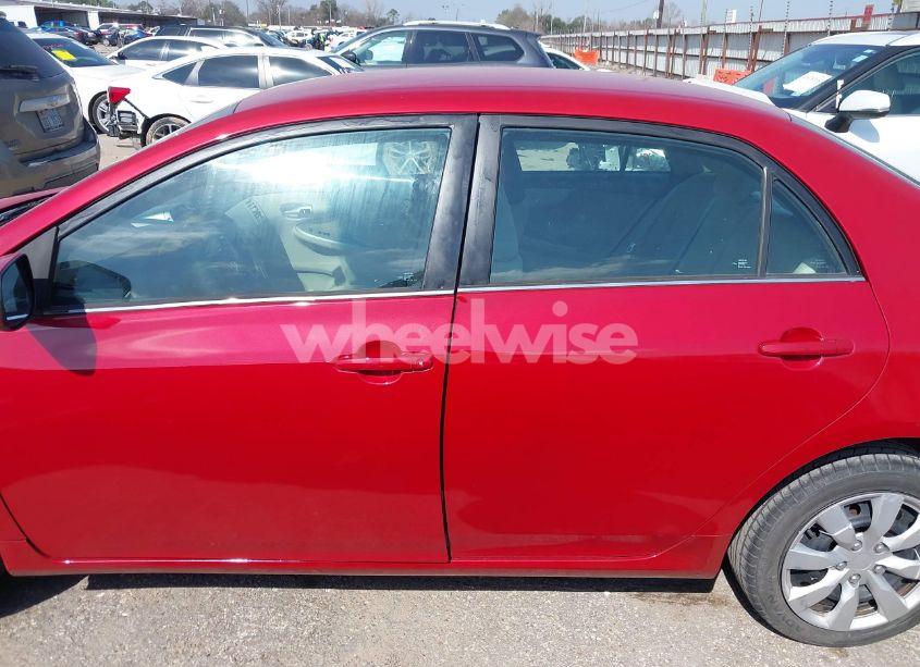 Photo 14 of 2013 Toyota Corolla LE (VIN 5YFBU4EE1DP223538)