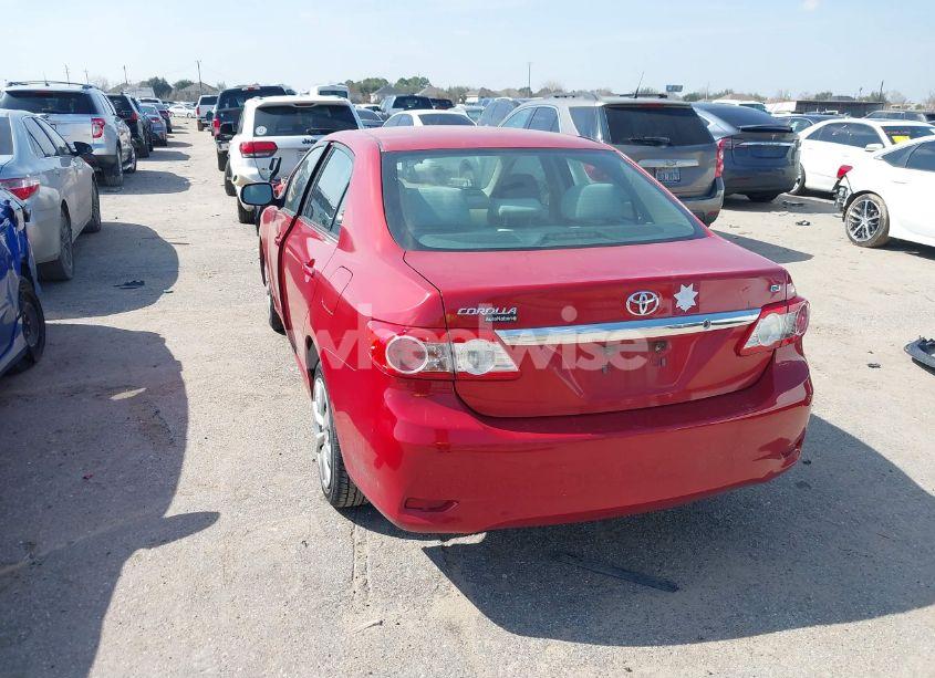 Photo 3 of 2013 Toyota Corolla LE (VIN 5YFBU4EE1DP223538)