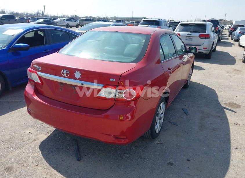 Photo 4 of 2013 Toyota Corolla LE (VIN 5YFBU4EE1DP223538)