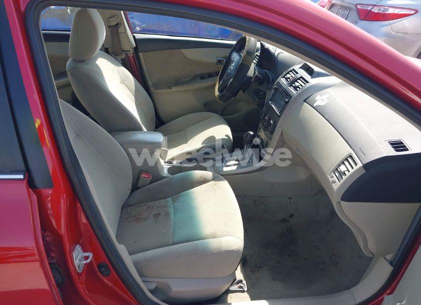 Photo 5 of 2013 Toyota Corolla LE (VIN 5YFBU4EE1DP223538)