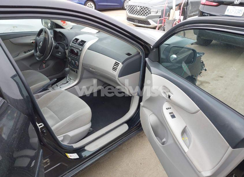 Photo 5 of 2011 Toyota Corolla LE (VIN 5YFBU4EE2BP001247)