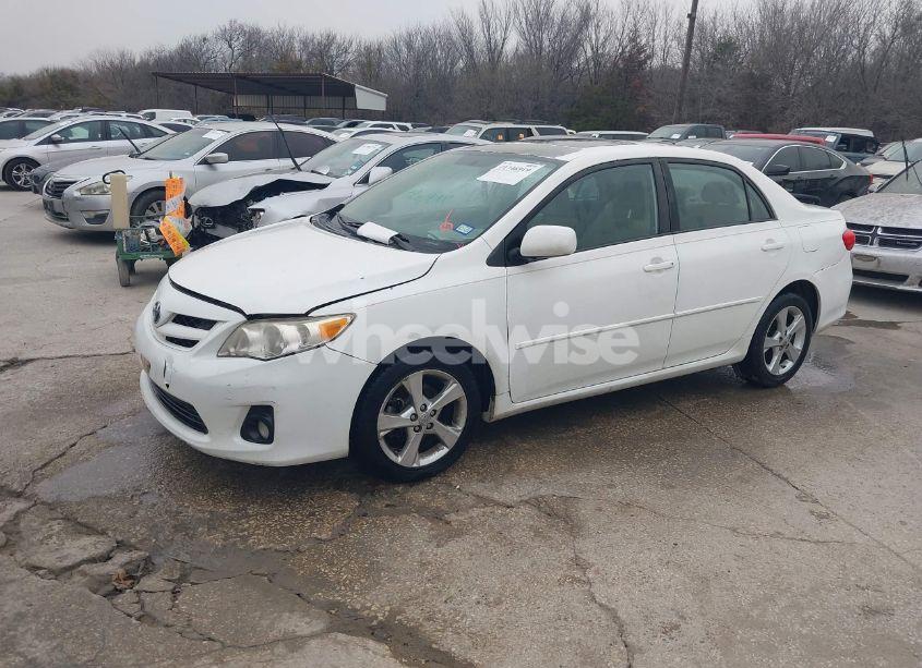 Photo 2 of 2012 Toyota Corolla LE (VIN 5YFBU4EE2CP003548)