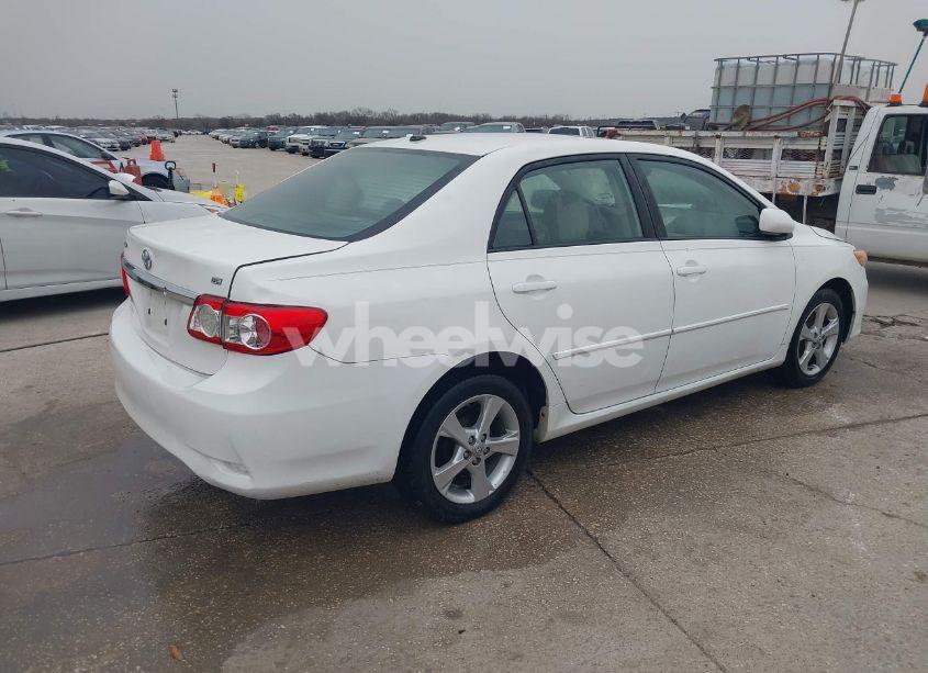 Photo 4 of 2012 Toyota Corolla LE (VIN 5YFBU4EE2CP003548)