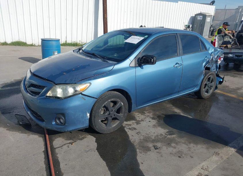 Photo 2 of 2012 Toyota Corolla LE (VIN 5YFBU4EE2CP008085)