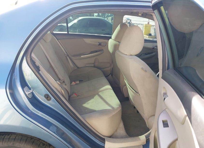 Photo 8 of 2012 Toyota Corolla LE (VIN 5YFBU4EE2CP008085)