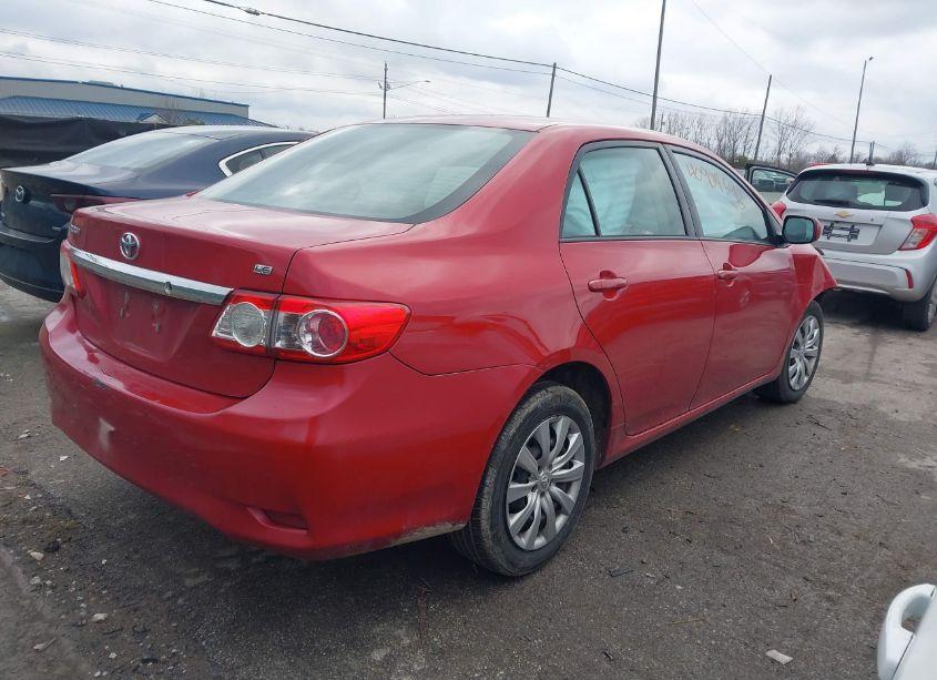 Photo 4 of 2012 Toyota Corolla LE (VIN 5YFBU4EE2CP017479)