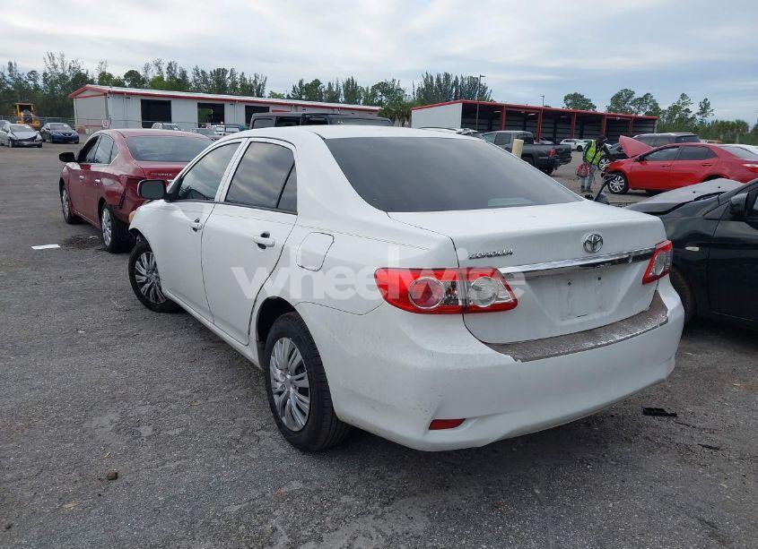 Photo 3 of 2012 Toyota Corolla L (VIN 5YFBU4EE2CP062339)