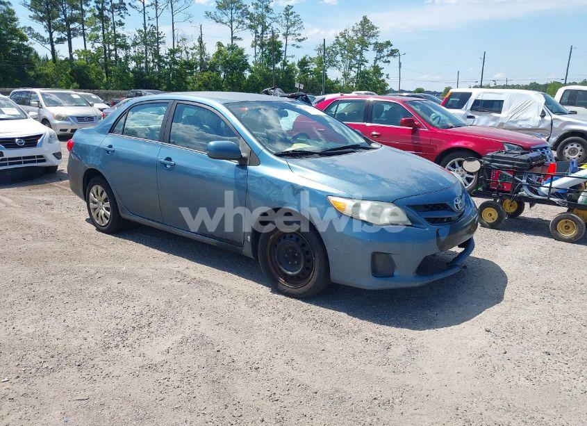 2012 Toyota Corolla LE (VIN 5YFBU4EE2CP064897) main photo