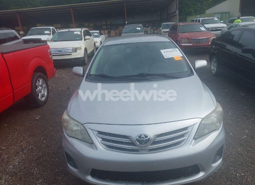 Photo 12 of 2013 Toyota Corolla LE (VIN 5YFBU4EE2DP095133)