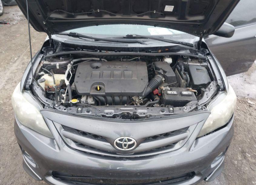 Photo 10 of 2013 Toyota Corolla S (VIN 5YFBU4EE2DP121150)