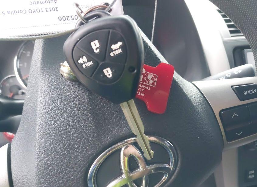 Photo 11 of 2013 Toyota Corolla S (VIN 5YFBU4EE2DP121150)