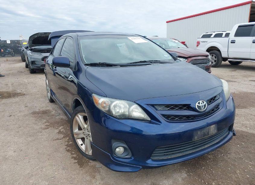 2013 Toyota Corolla S (VIN 5YFBU4EE2DP124792) main photo