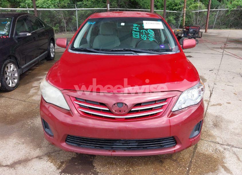 Photo 12 of 2013 Toyota Corolla LE (VIN 5YFBU4EE2DP128129)