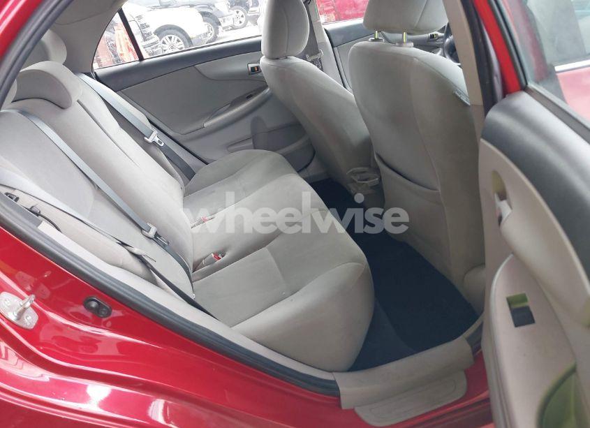 Photo 8 of 2013 Toyota Corolla LE (VIN 5YFBU4EE2DP128129)