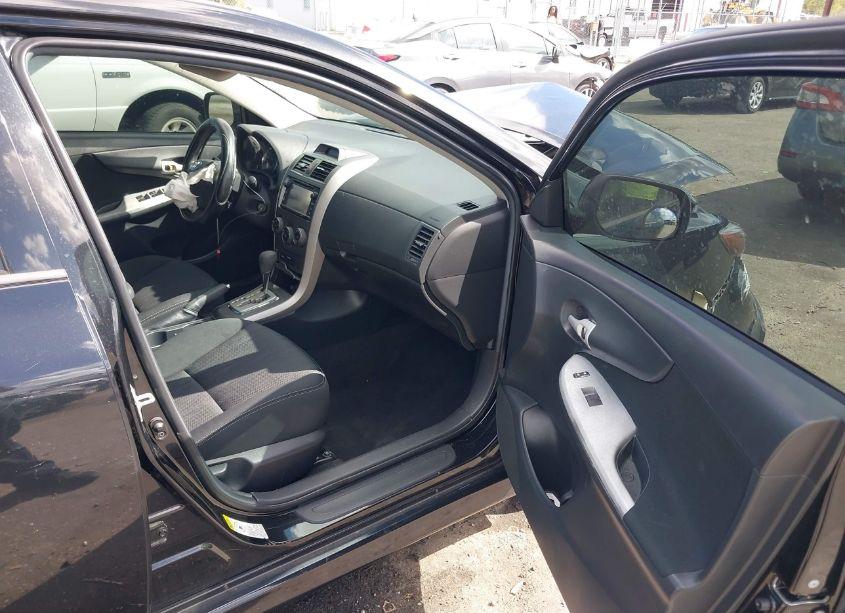 Photo 5 of 2013 Toyota Corolla S (VIN 5YFBU4EE2DP147618)