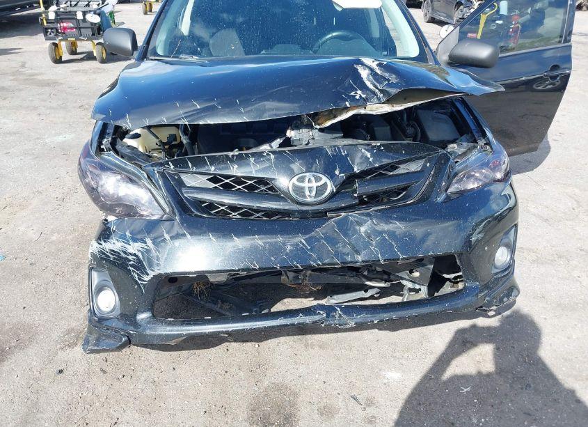 Photo 6 of 2013 Toyota Corolla S (VIN 5YFBU4EE2DP147618)