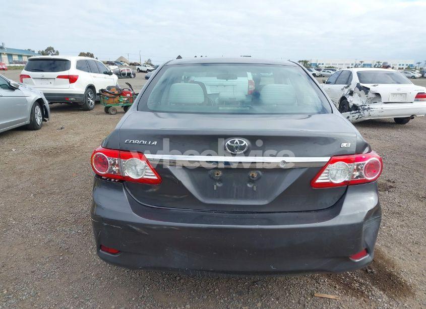 Photo 17 of 2013 Toyota Corolla LE (VIN 5YFBU4EE2DP152074)