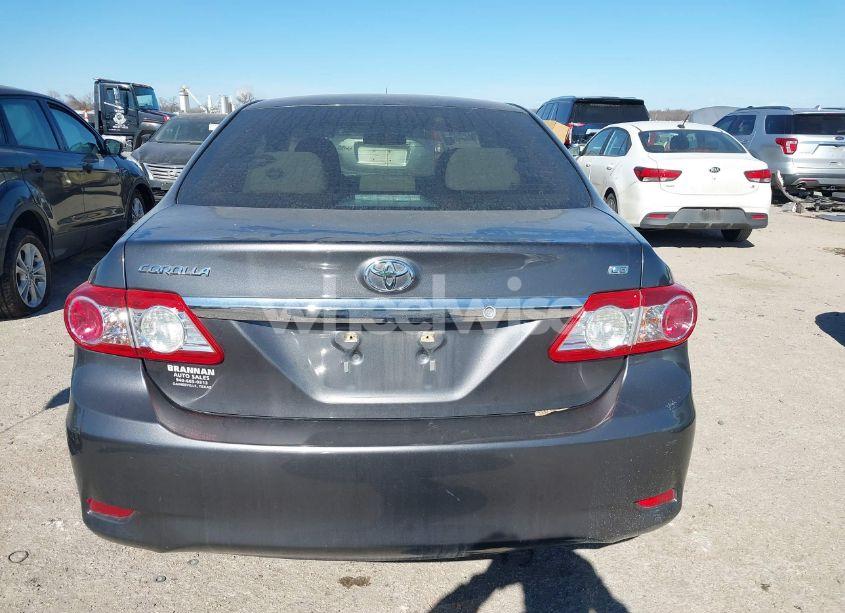 Photo 16 of 2013 Toyota Corolla LE (VIN 5YFBU4EE2DP165150)