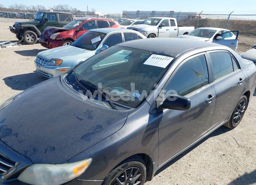 Photo 6 of 2013 Toyota Corolla LE (VIN 5YFBU4EE2DP165150)