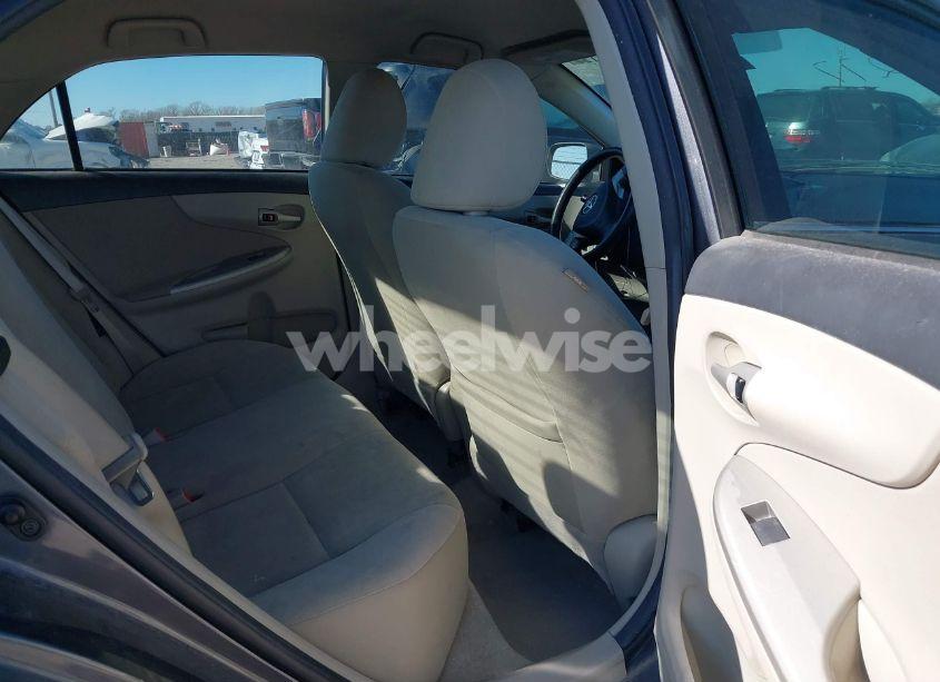 Photo 8 of 2013 Toyota Corolla LE (VIN 5YFBU4EE2DP165150)