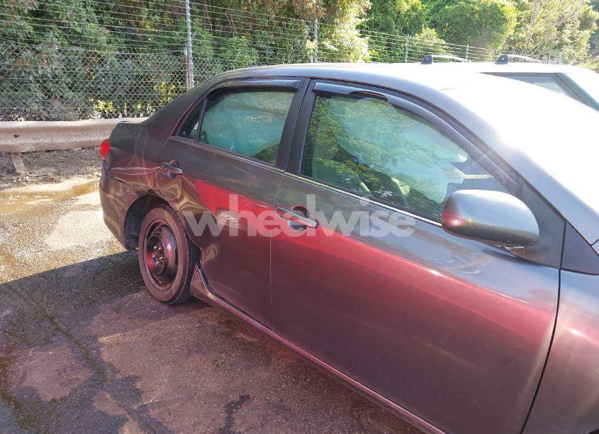 Photo 6 of 2013 Toyota Corolla LE (VIN 5YFBU4EE2DP169733)