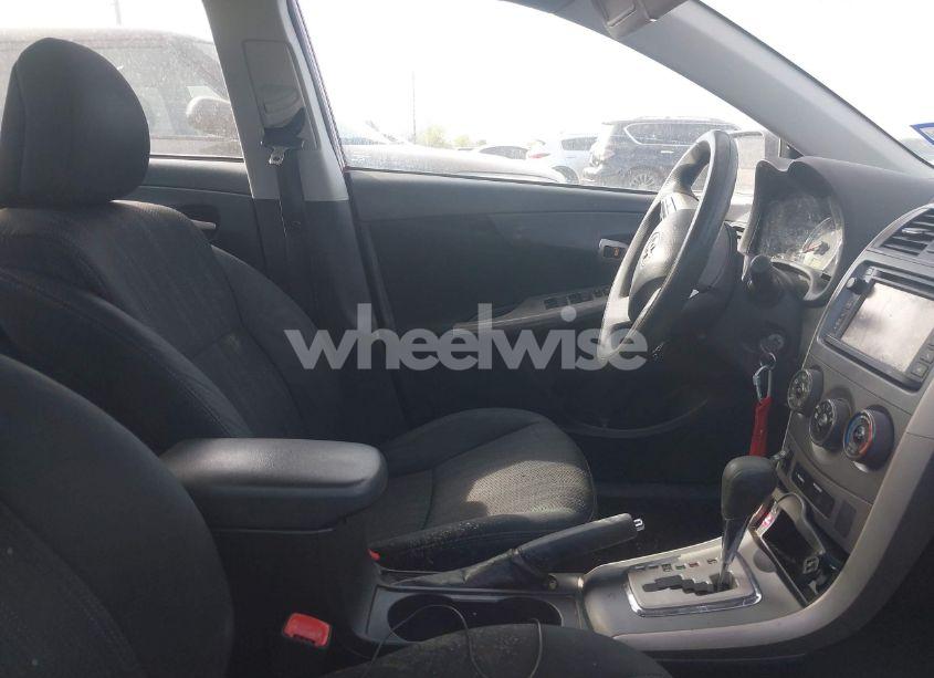 Photo 5 of 2013 Toyota Corolla S (VIN 5YFBU4EE2DP171580)