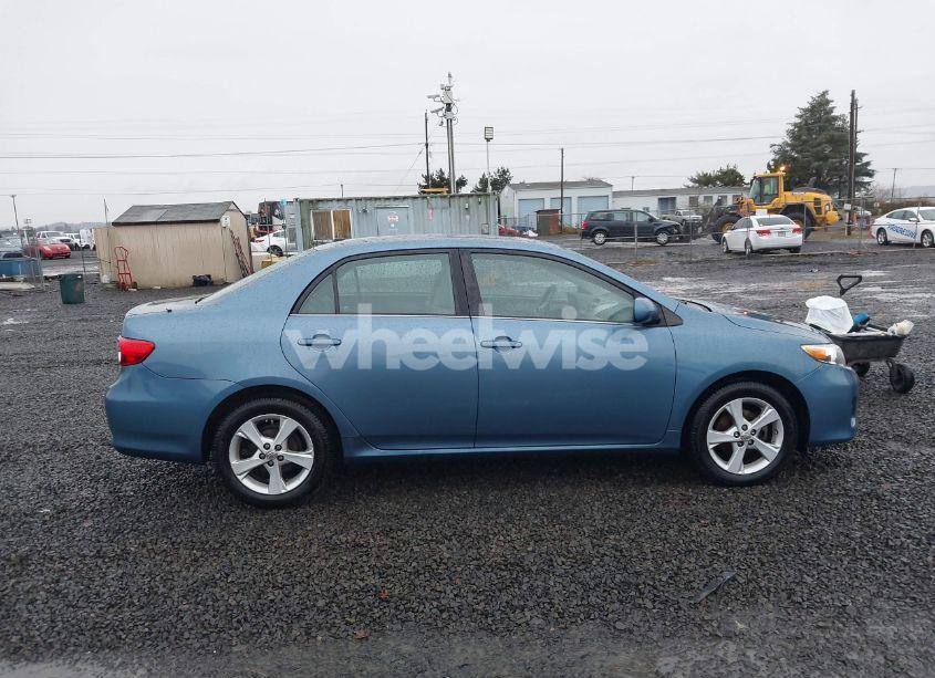 Photo 13 of 2013 Toyota Corolla LE (VIN 5YFBU4EE2DP174267)