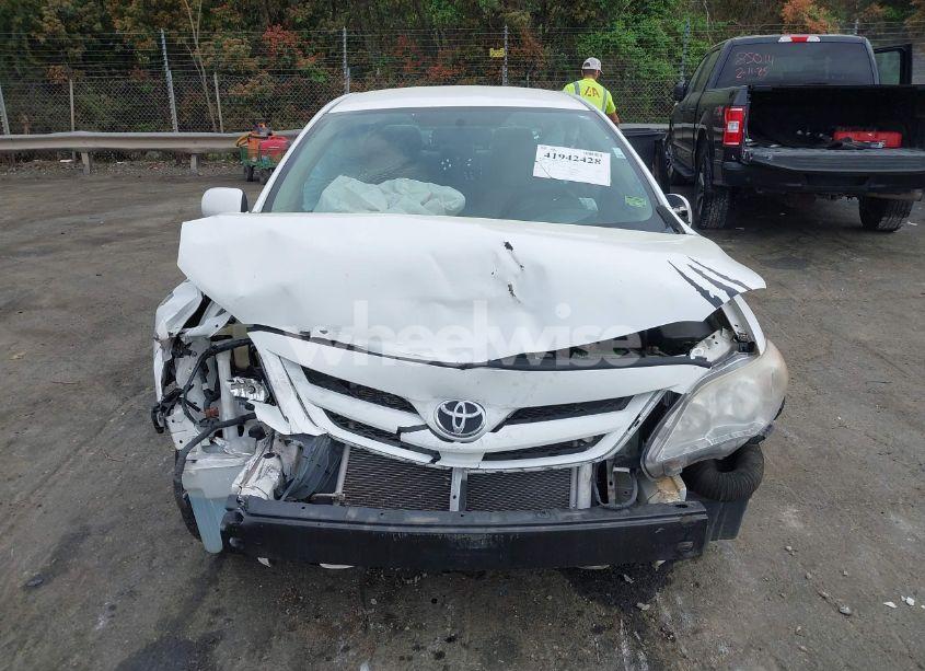 Photo 13 of 2013 Toyota Corolla LE (VIN 5YFBU4EE2DP179274)