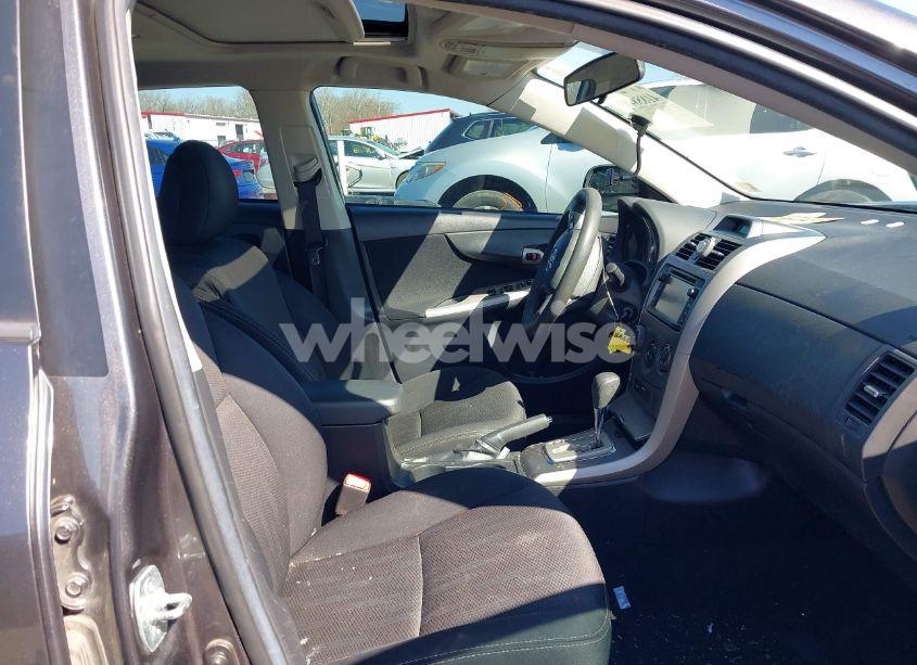 Photo 5 of 2013 Toyota Corolla S (VIN 5YFBU4EE2DP209115)