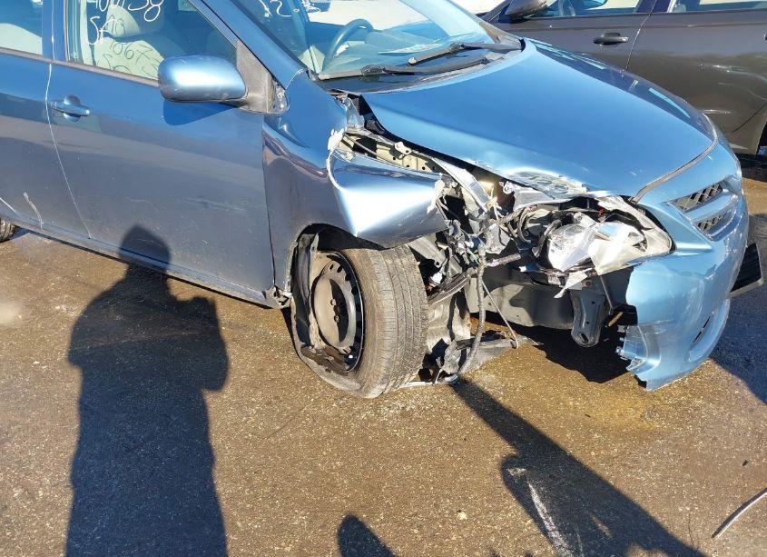 Photo 6 of 2013 Toyota Corolla L (VIN 5YFBU4EE2DP210619)