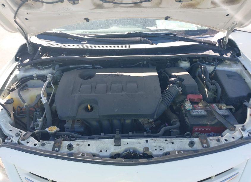 Photo 10 of 2013 Toyota Corolla LE (VIN 5YFBU4EE2DP218302)