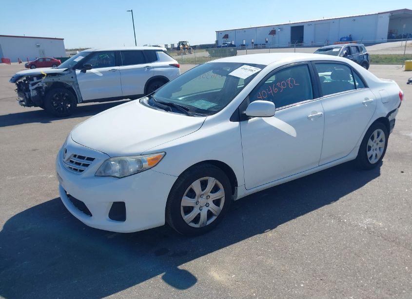 Photo 2 of 2013 Toyota Corolla LE (VIN 5YFBU4EE2DP218302)