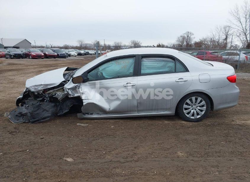 Photo 14 of 2012 Toyota Corolla LE (VIN 5YFBU4EE3CP037367)