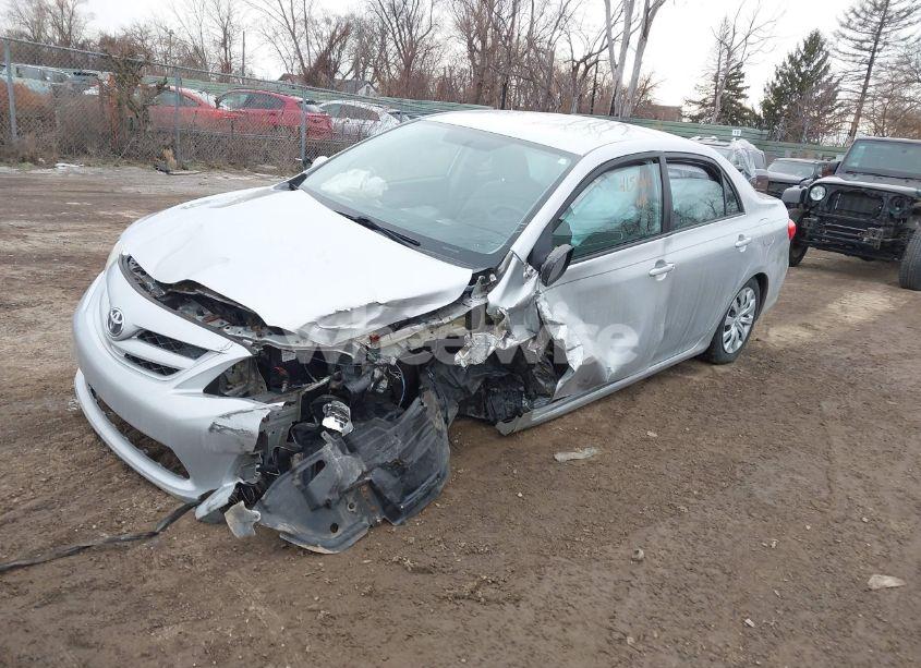 Photo 2 of 2012 Toyota Corolla LE (VIN 5YFBU4EE3CP037367)